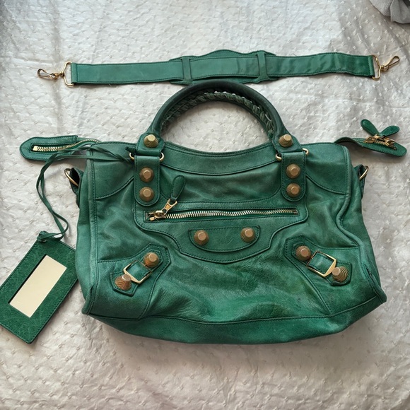 🥀 Authentic BALENCIAGA Chevre Giant 21 Gold Hardware City tote in Vert Gazon 🥀 - Picture 12 of 16